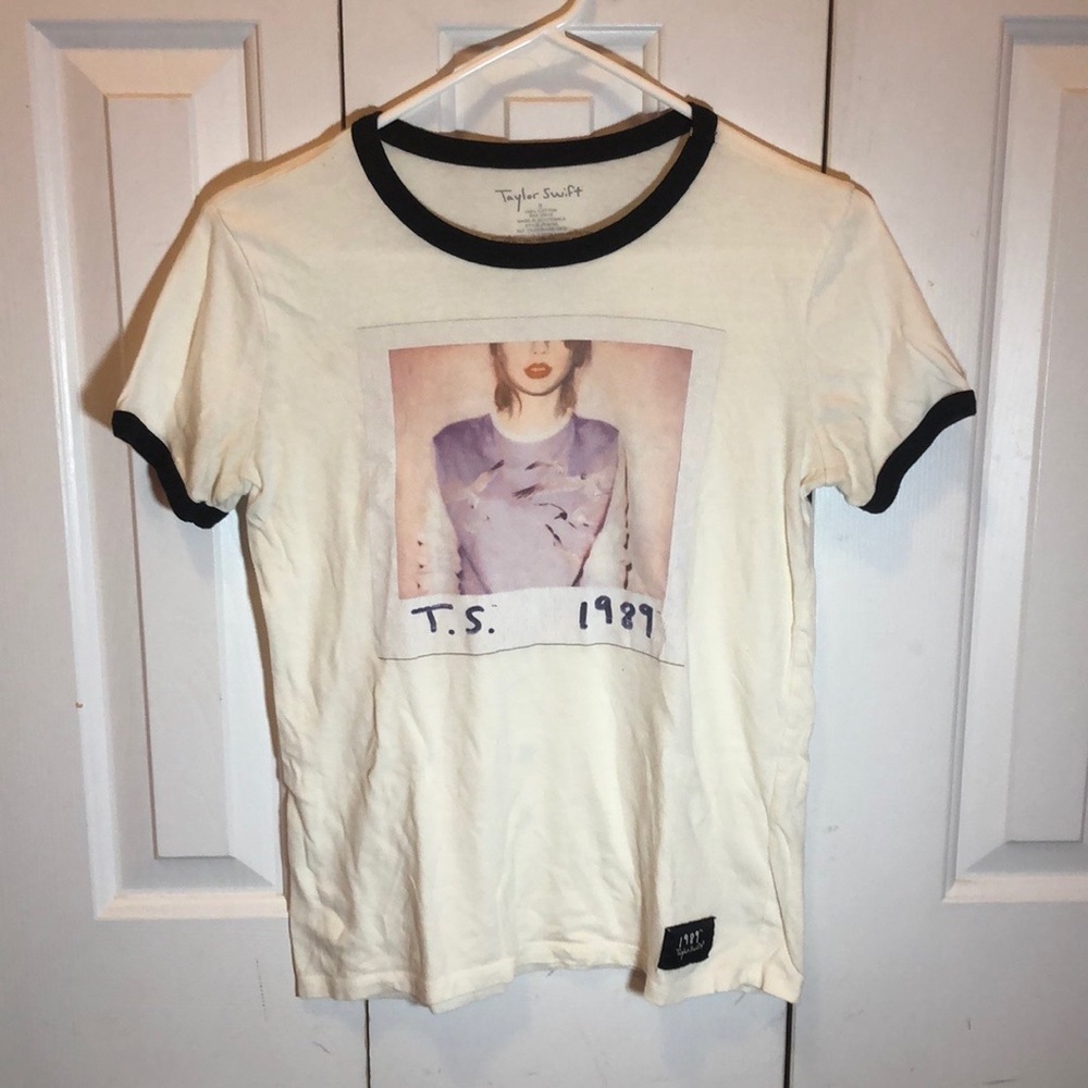 TAYLOR SWIFT 1989 ALBUM COVER SHIRT